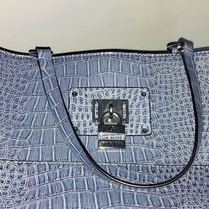 Guess purse